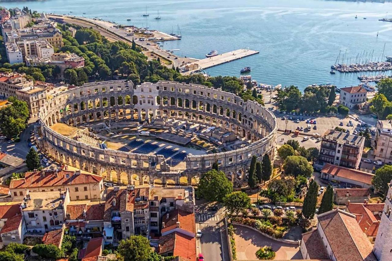 Luxury Apartment Sea Pula Exterior foto